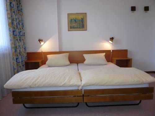 Imagen de la habitación del Hotel Villa Siesta Park. Foto 7