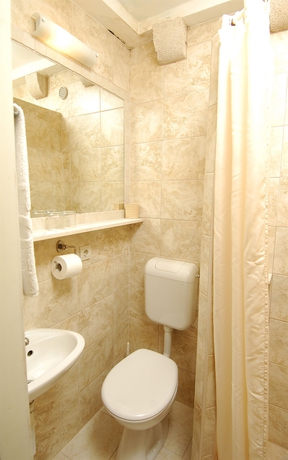 Imagen de la habitación del Hotel Villa Sigurata. Foto 2