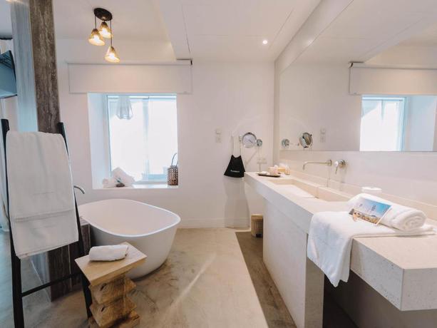 Imagen de la habitación del Hotel Villa Singular. Foto 5