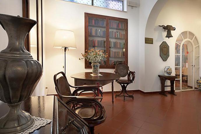 Imagen de los interiores del Hotel Villa Sirina. Foto 9