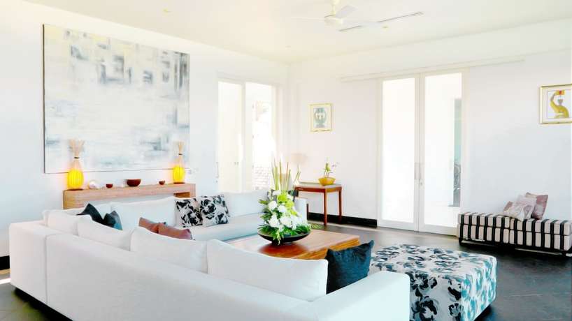 Imagen de los interiores del Hotel Villa Six Karang Kembar. Foto 16