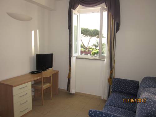 Imagen de la habitación del Hotel Villa Smeraldo. Foto 11