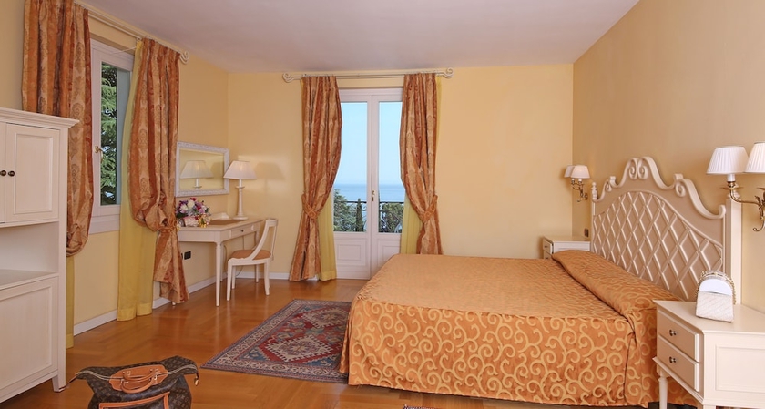 Imagen de la habitación del Hotel Villa Sofia, Gardone Riviera. Foto 14