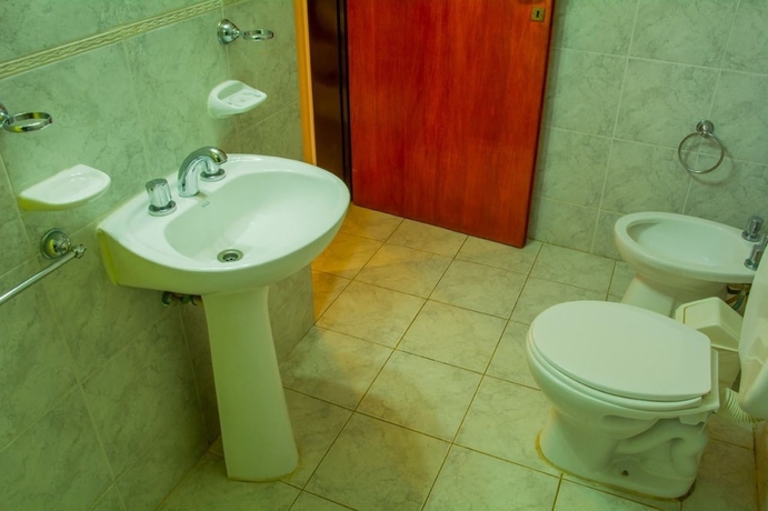 Imagen de la habitación del Hotel Villa Sol. Foto 10