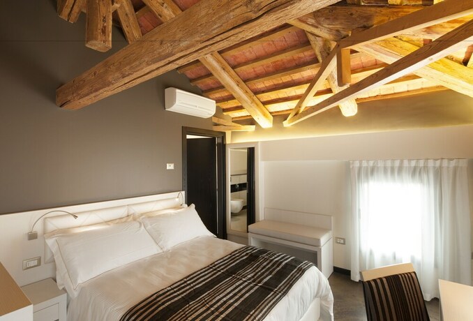 Imagen de la habitación del Hotel Villa Solaris. Foto 20