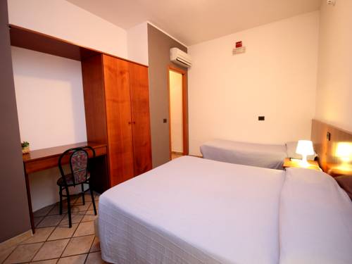 Imagen de la habitación del Hotel Villa Soles. Foto 5