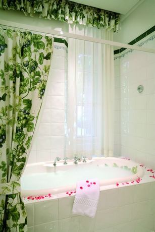 Imagen de la habitación del Hotel Villa Solitude. Foto 2