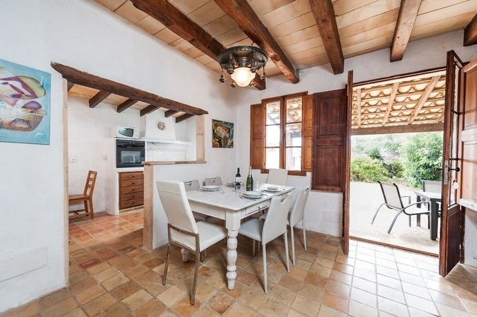 Imagen de la habitación del Hotel Villa Son Rio Nou. Foto 5