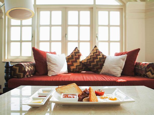Imagen de la habitación del Hotel Villa Song Saigon. Foto 10