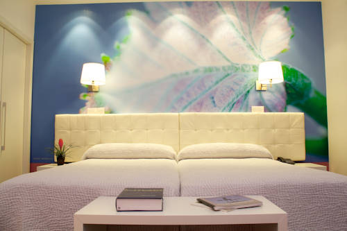 Imagen de la habitación del Hotel Villa Sonsierra. Foto 9