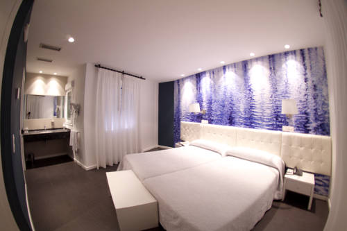 Imagen de la habitación del Hotel Villa Sonsierra. Foto 10