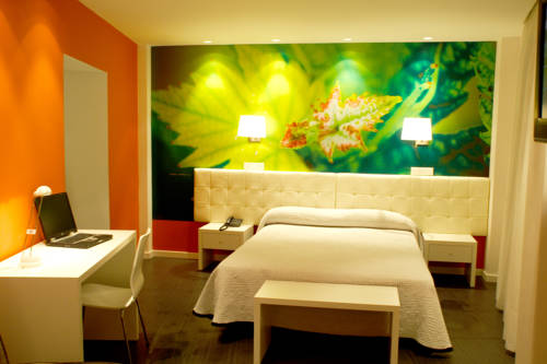 Imagen de la habitación del Hotel Villa Sonsierra. Foto 12