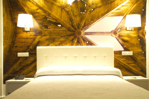 Imagen de la habitación del Hotel Villa Sonsierra. Foto 15
