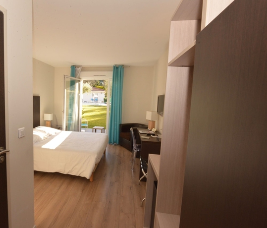 Imagen de la habitación del Hotel Villa Sophia, MOUGINS. Foto 2
