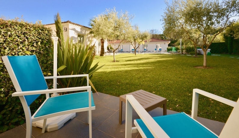 Imagen de la habitación del Hotel Villa Sophia, MOUGINS. Foto 4