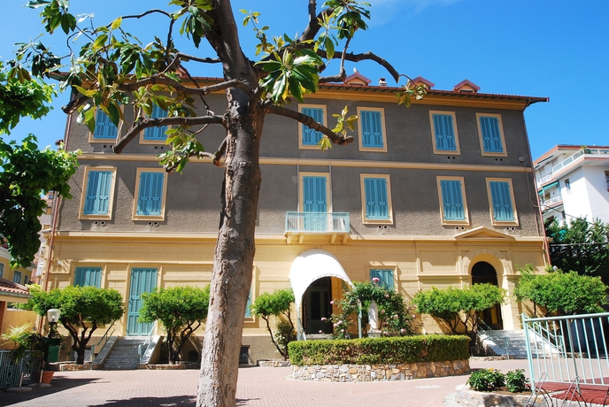 Imagen general del Hotel Villa Sophia, San Remo. Foto 2