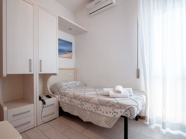 Imagen de la habitación del Hotel Villa Sorriso, Senigallia. Foto 6