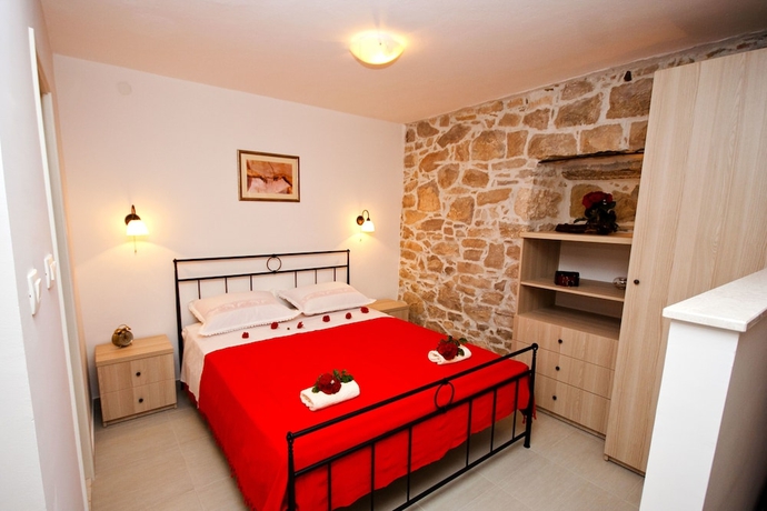 Imagen de la habitación del Hotel Villa Spaladium. Foto 7