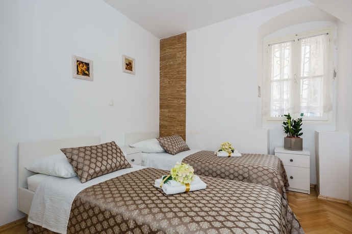 Imagen de la habitación del Hotel Villa Spaladium. Foto 19