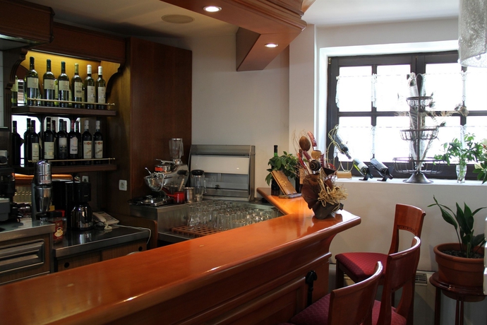 Imagen del bar/restaurante del Hotel Villa St. Sofija Old Town. Foto 2