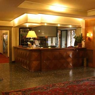 Imagen de los interiores del Hotel Villa St.Dominique. Foto 4
