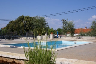Imagen de la piscina del Hotel Villa Stari Dvor. Foto 5