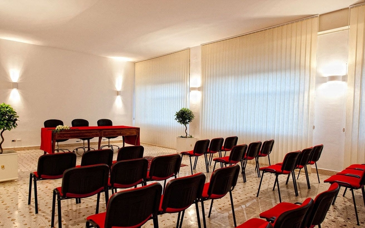 Imagen de los interiores del Hotel Villa Sturzo. Foto 17