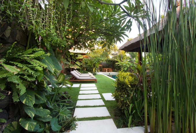 Imagen de los exteriores del Hotel Villa Suar Drupadi. Foto 11