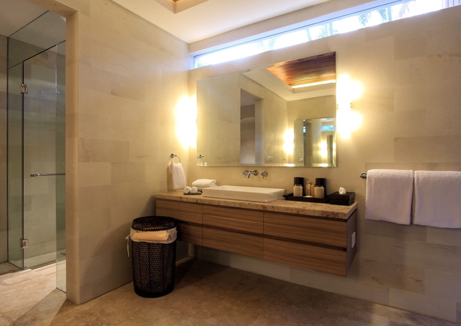 Imagen de la habitación del Hotel Villa Suar Drupadi. Foto 3