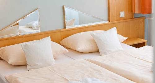 Imagen de la habitación del Hotel Villa Subklew. Foto 11