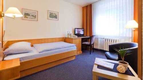 Imagen de la habitación del Hotel Villa Subklew. Foto 16