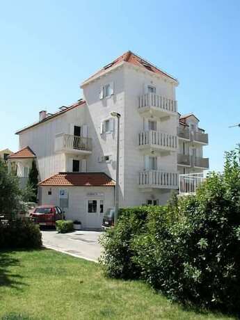 Imagen general del Hotel Villa Supetar. Foto 8