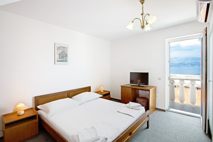 Imagen de la habitación del Hotel Villa Supetar. Foto 20