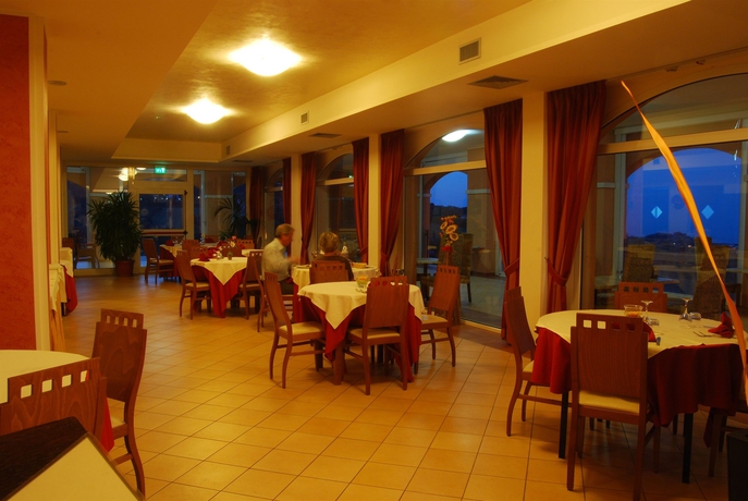 Imagen del bar/restaurante del Hotel Villa Susanna Degli Ulivi Hotel. Foto 4