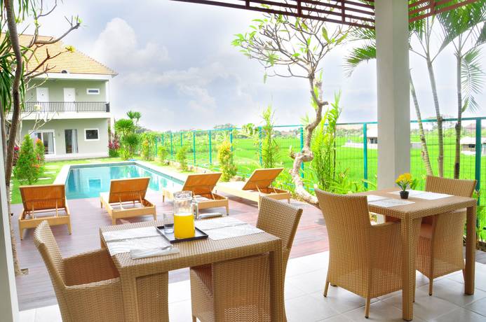 Imagen de la piscina del Hotel Villa Tangtu Beach Inn. Foto 20