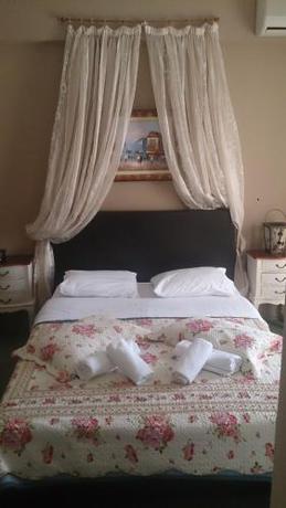 Imagen de la habitación del Hotel Villa Tasko. Foto 7