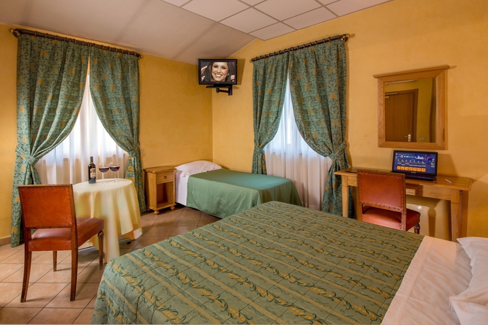 Imagen de la habitación del Hotel Villa Teresa, Castel Giubileo. Foto 6