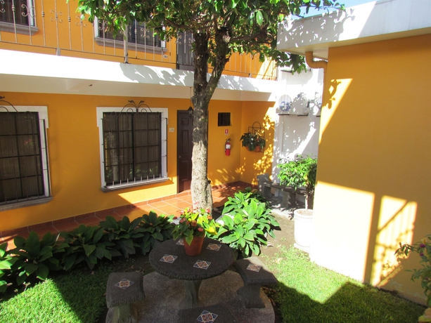 Imagen de los exteriores del Hotel Villa Terra. Foto 9