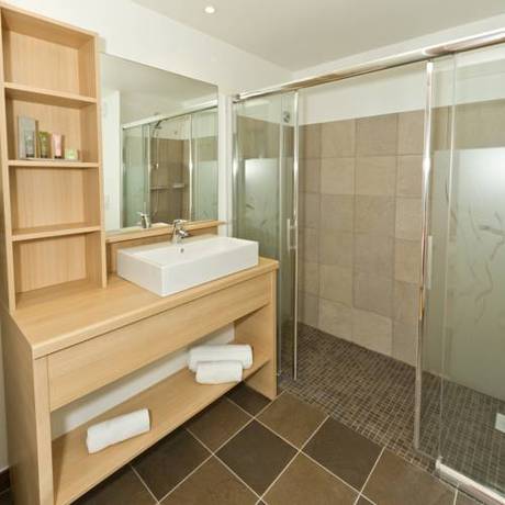 Imagen de la habitación del Hotel Villa Thermae Thonon-les-bains. Foto 14
