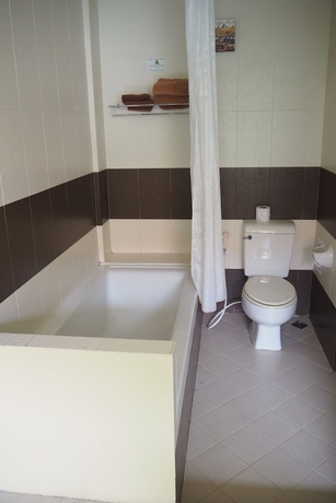 Imagen de la habitación del Hotel Villa Thongbura. Foto 6