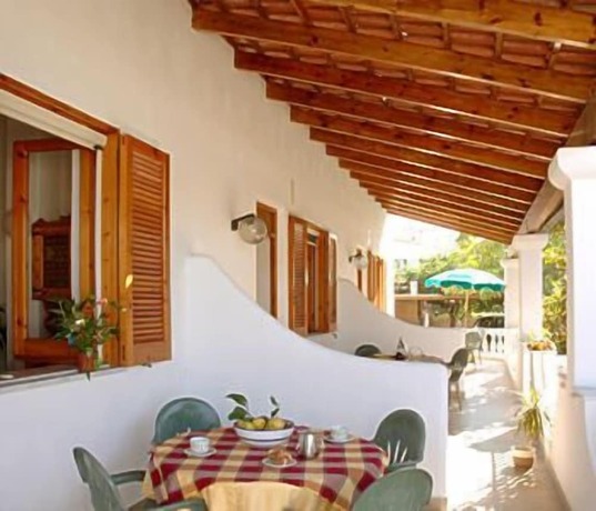 Imagen general del Hotel Villa Tina, Forio. Foto 6