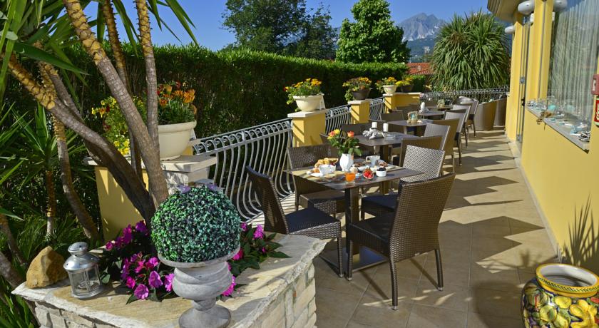 Imagen general del Hotel Villa Tiziana, Marina di Massa. Foto 8