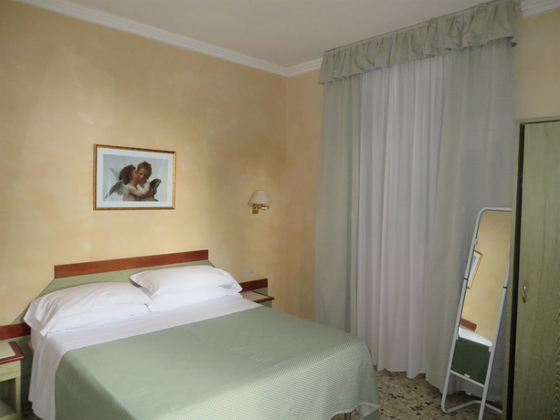 Imagen de la habitación del Hotel Villa Tiziana, Pietrasanta. Foto 2