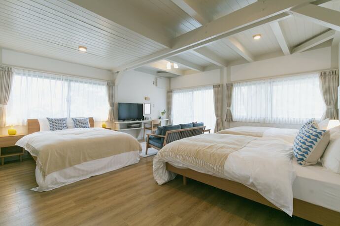 Imagen de la habitación del Hotel Villa Toma East. Foto 22