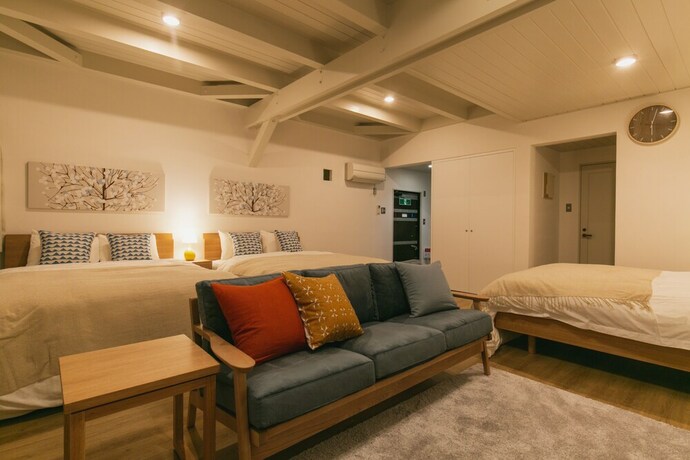 Imagen de la habitación del Hotel Villa Toma East. Foto 29