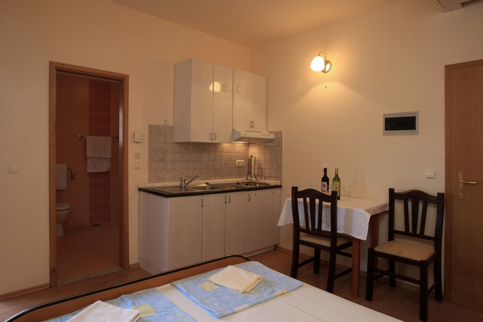 Imagen de los interiores del Hotel Villa Toni. Foto 13