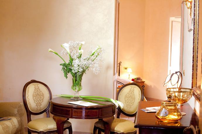Imagen de la habitación del Hotel Villa Torre Antica. Foto 4