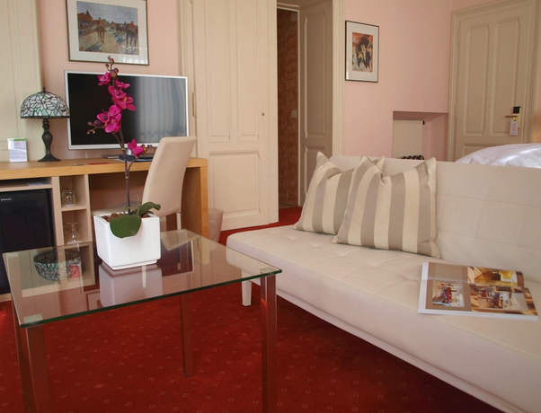 Imagen de la habitación del Hotel Villa Toscane. Foto 12