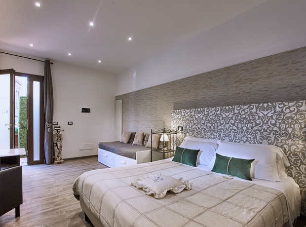 Imagen de la habitación del Hotel Villa Tower Inn. Foto 13