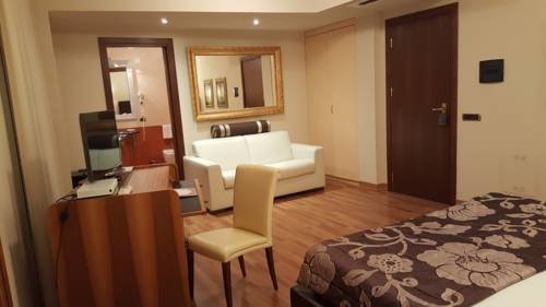 Imagen de la habitación del Hotel Villa Traiano. Foto 11